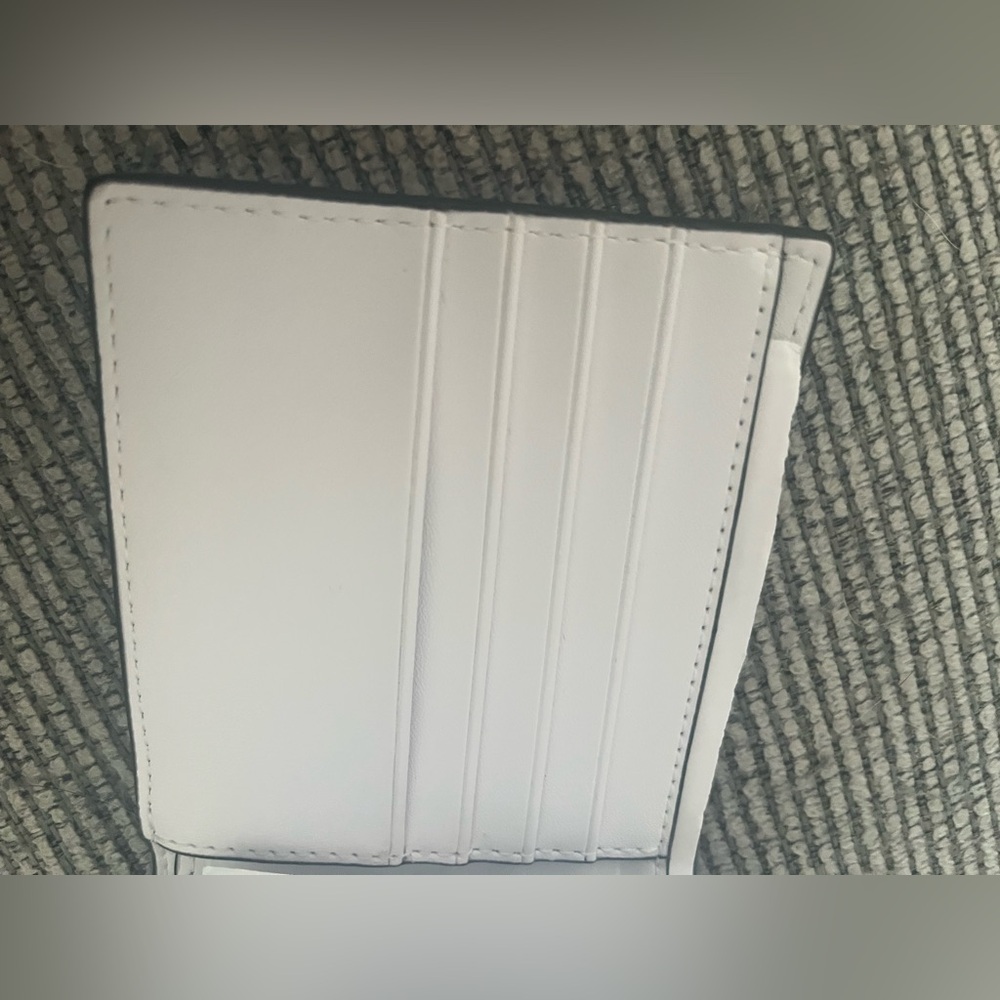 Michael Kors White and Gray green Monogram Wallet - Picture 5 of 11